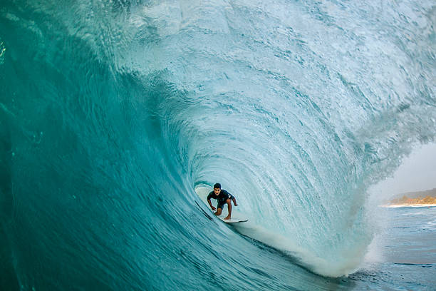 Tow-in surf: olas grandes y velocidad extrema