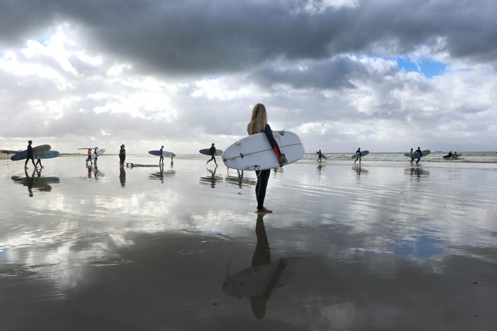 como empezar a practicar surf desde principiante