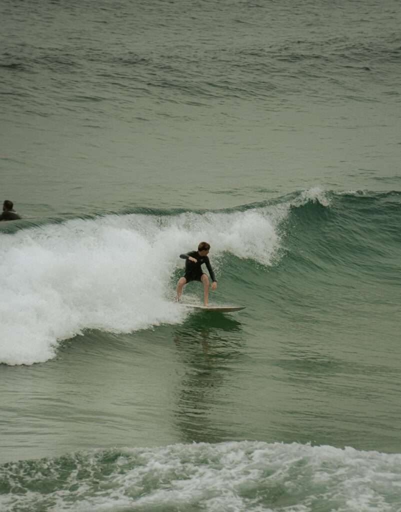 practicar surf desde cero a avanzado