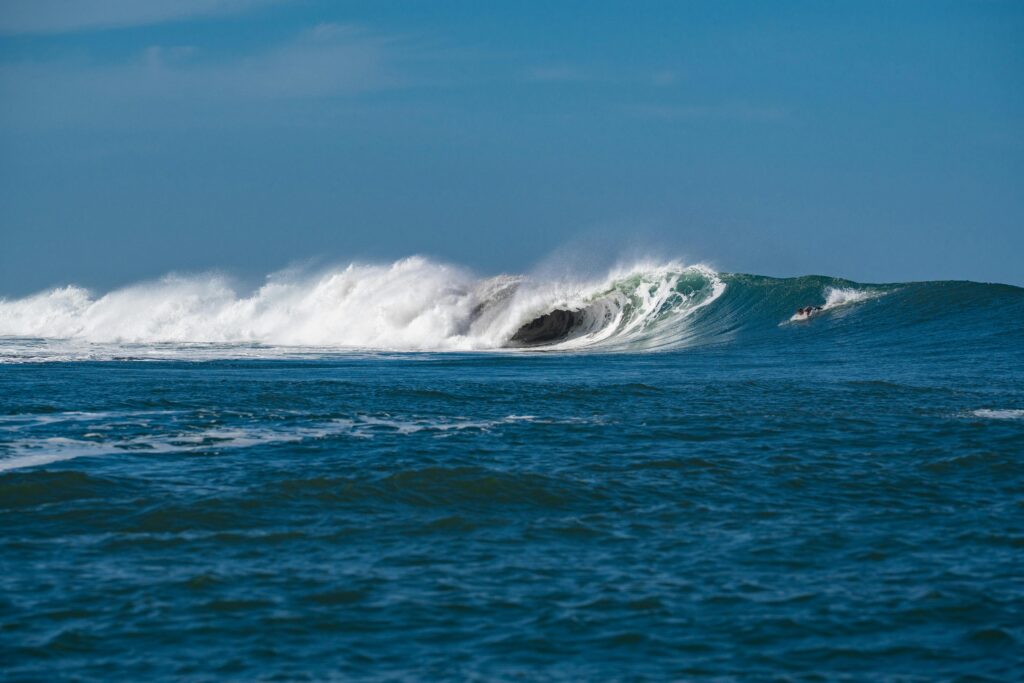 ola gigante desurf para surfista pro