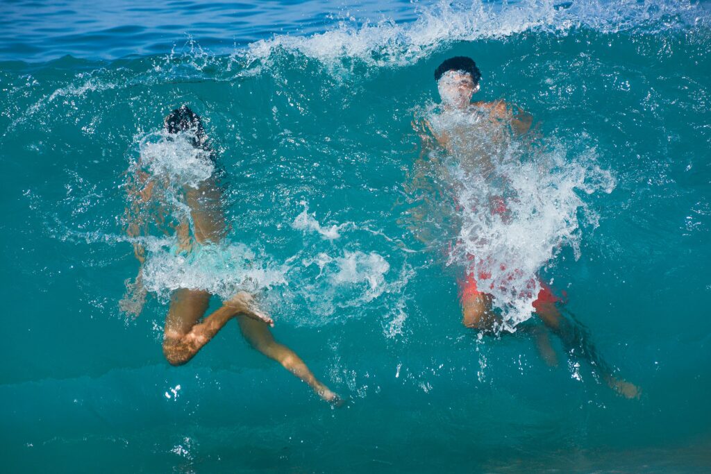 bodysurf