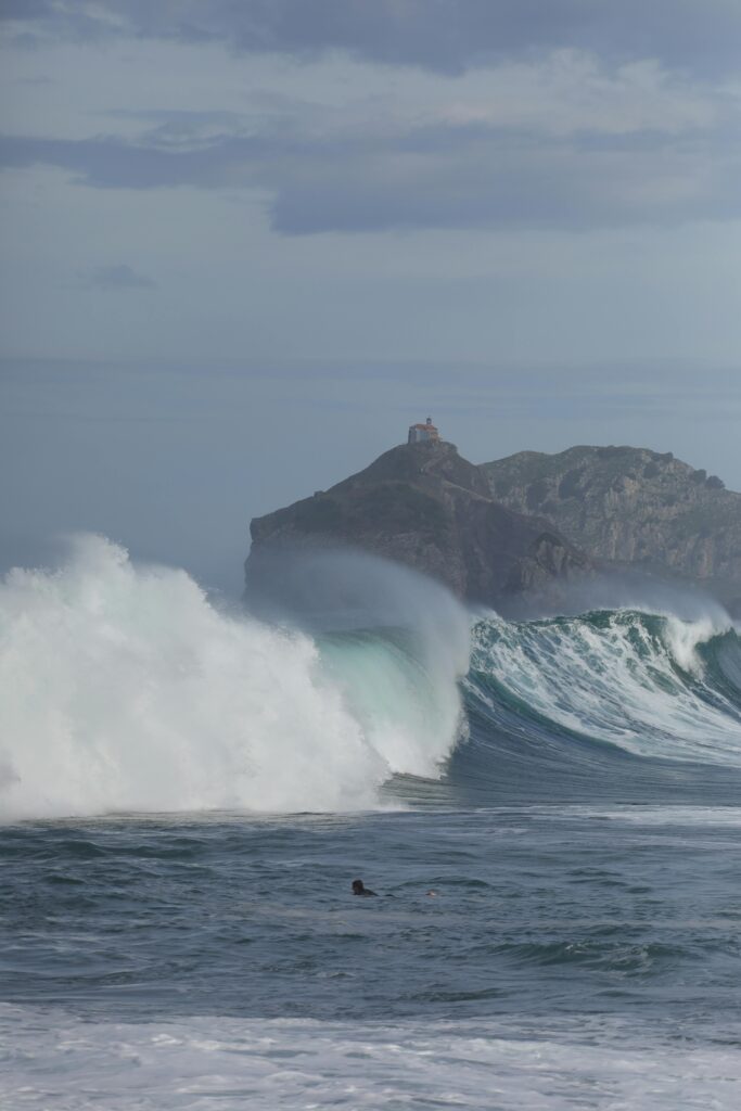 tow-in surf