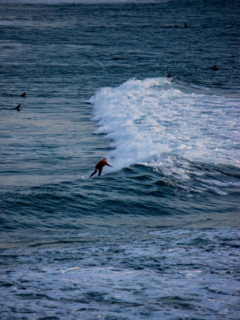 tow-in surf