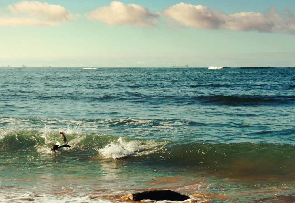 bodysurf