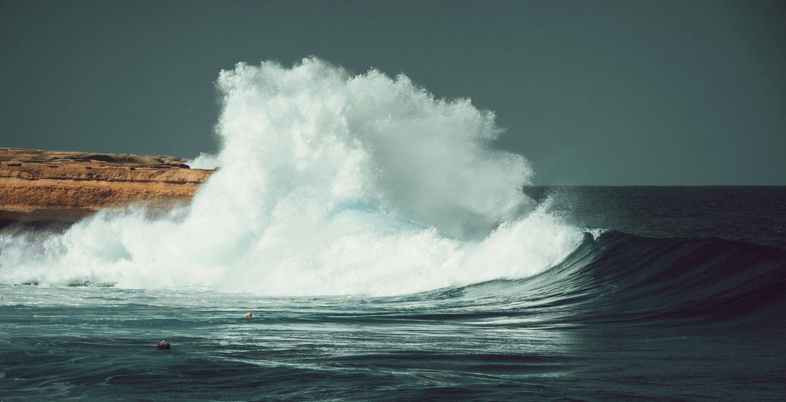 saber leer el mar para surfear